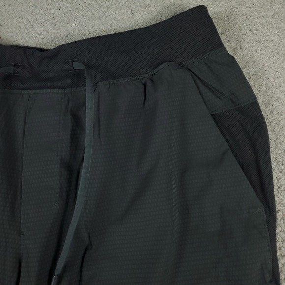 Lululemon X Peloton Shorts Mens Large Black Lace Tie Stretch Athletic - Picture 3 of 9